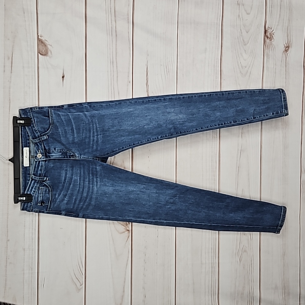 Kancan Mid Rise Skinny Stretch Jeans in Medium Wash - Size 7